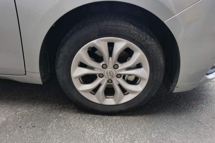 Used GAC Trumpchi GA4 2018 200T Automatic Luxury Edition Right Front Wheel Hub