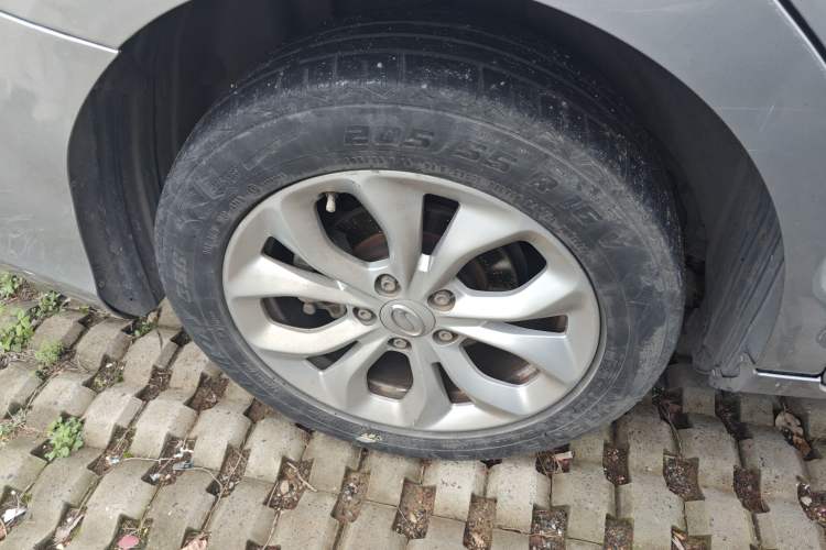 Used GAC Trumpchi GA4 2018 200T Automatic Luxury Edition Right Rear Wheel Hub