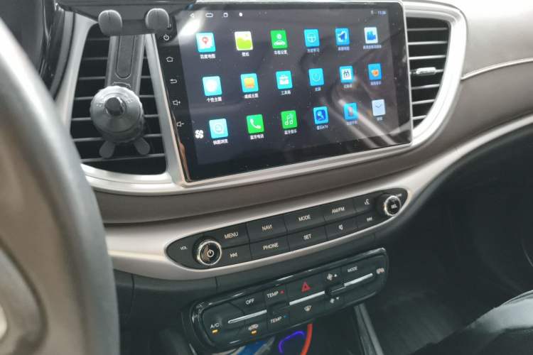 Used GAC Trumpchi GA4 2018 200T Automatic Luxury Edition Audio And AC Panel