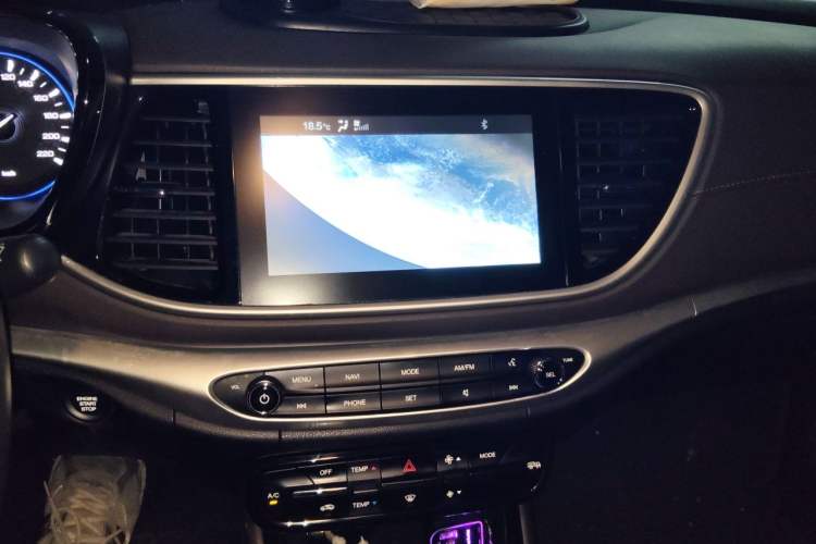 Used GAC Trumpchi GA4 2018 200T Automatic Luxury Edition Audio And AC Panel