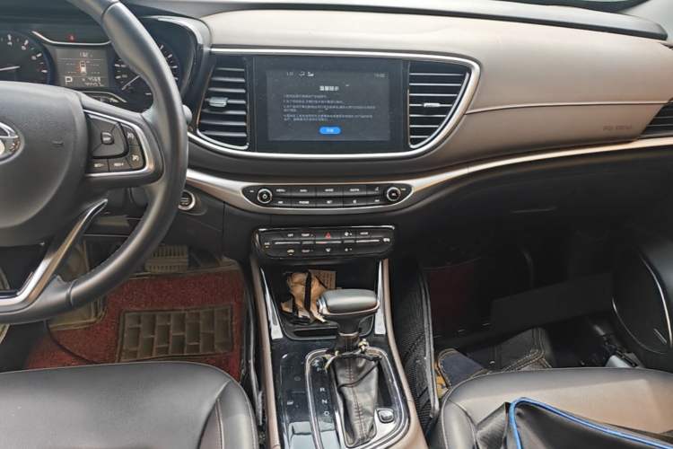 Used GAC Trumpchi GA4 2018 200T Automatic Luxury Edition Audio And AC Panel