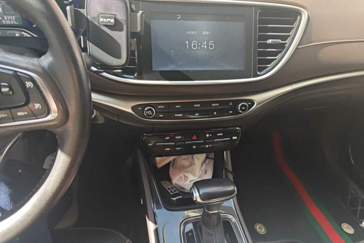 Used GAC Trumpchi GA4 2018 200T Automatic Luxury Edition Audio And AC Panel