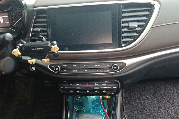 Used GAC Trumpchi GA4 2018 200T Automatic Luxury Edition Audio And AC Panel