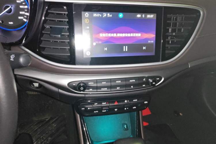 Used GAC Trumpchi GA4 2018 200T Automatic Luxury Edition Audio And AC Panel