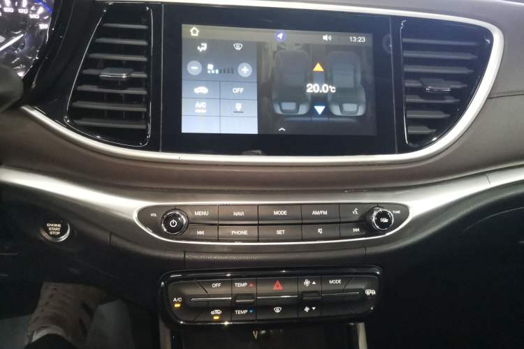 Used GAC Trumpchi GA4 2018 200T Automatic Luxury Edition Audio And AC Panel