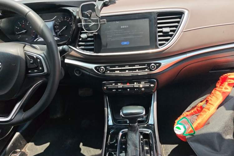 Used GAC Trumpchi GA4 2018 200T Automatic Luxury Edition Audio And AC Panel