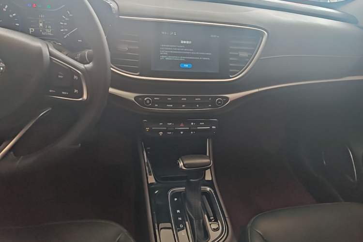 Used GAC Trumpchi GA4 2018 200T Automatic Luxury Edition Audio And AC Panel