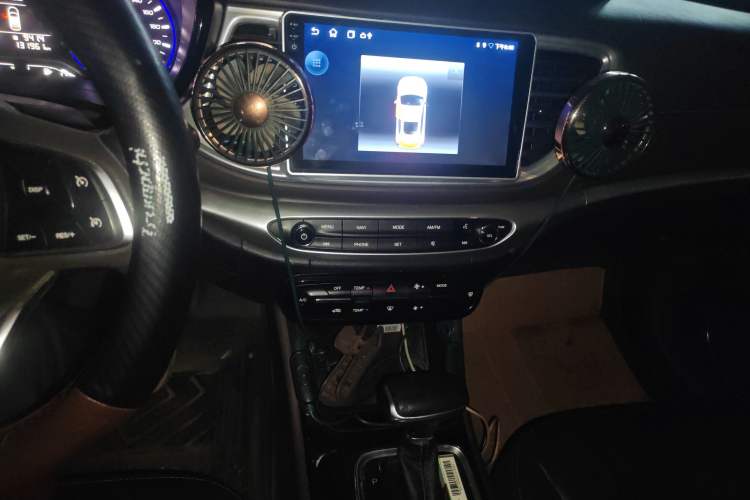 Used GAC Trumpchi GA4 2018 150N Automatic Luxury Edition Audio And AC Panel