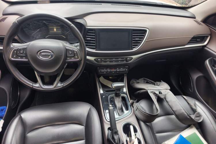 Used GAC Trumpchi GA4 2018 150N Automatic Luxury Edition Center Console