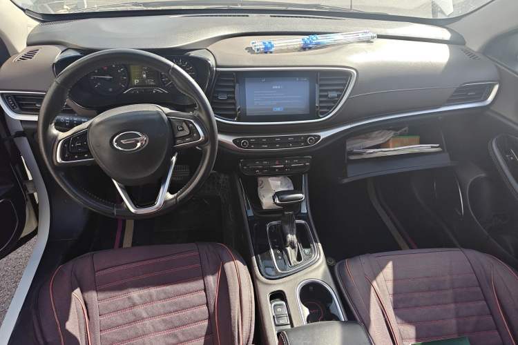 Used GAC Trumpchi GA4 2018 200T Automatic Luxury Edition Center Console