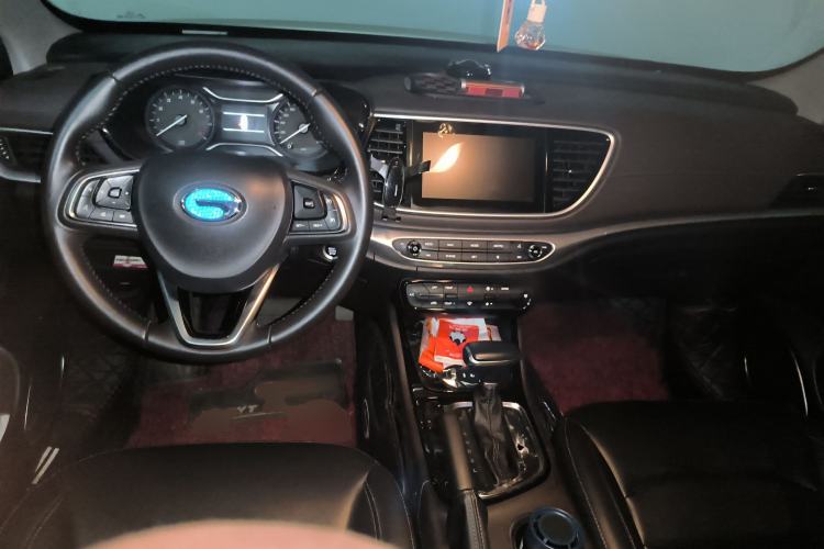 Used GAC Trumpchi GA4 2018 150N Automatic Luxury Edition Center Console