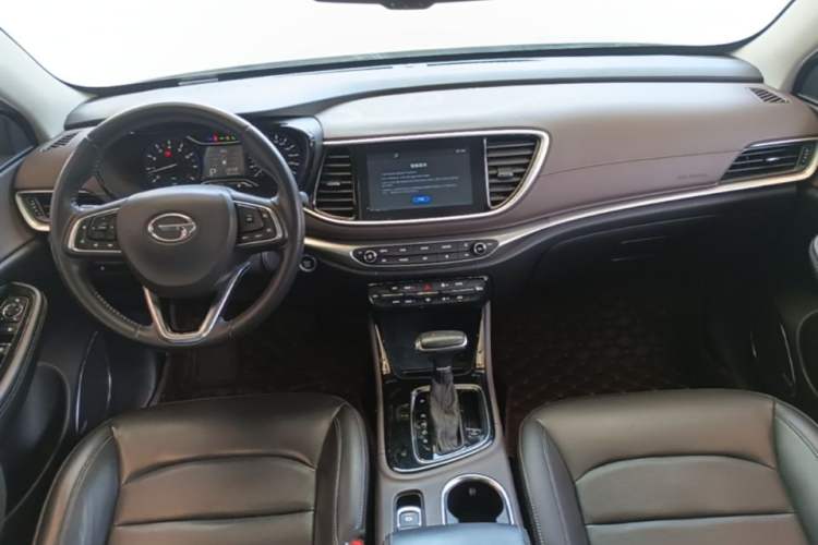 Used GAC Trumpchi GA4 2018 200T Automatic Luxury Edition Center Console