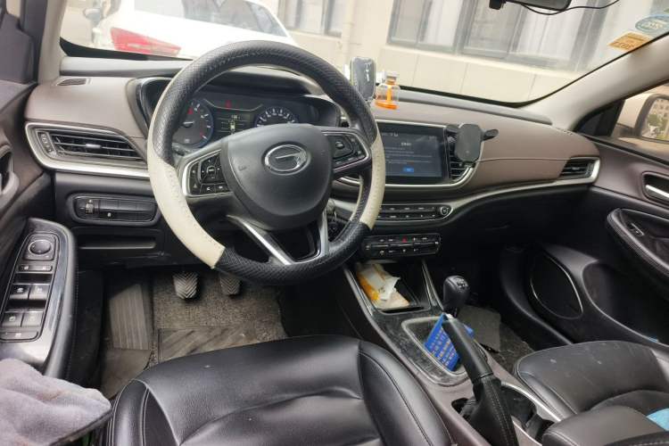 Used GAC Trumpchi GA4 2018 200T Manual Luxury Edition Center Console