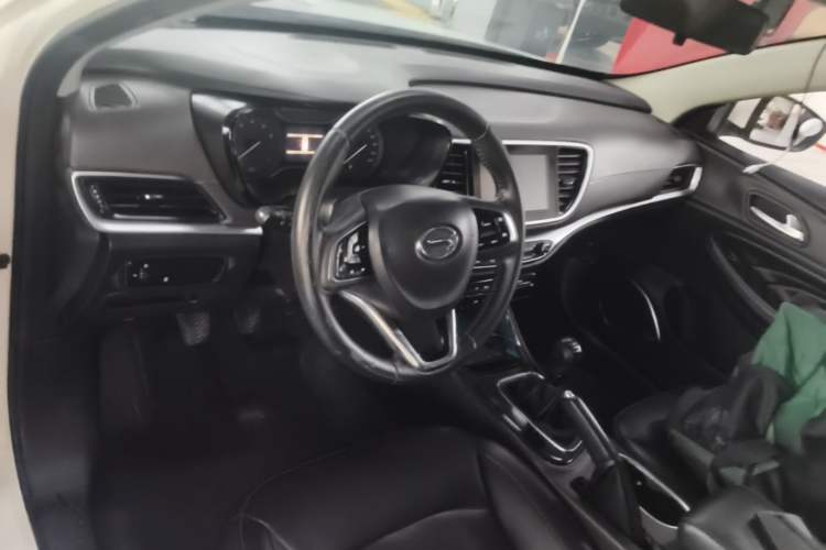 Used GAC Trumpchi GA4 2018 150N Manual Deluxe Edition Center Console