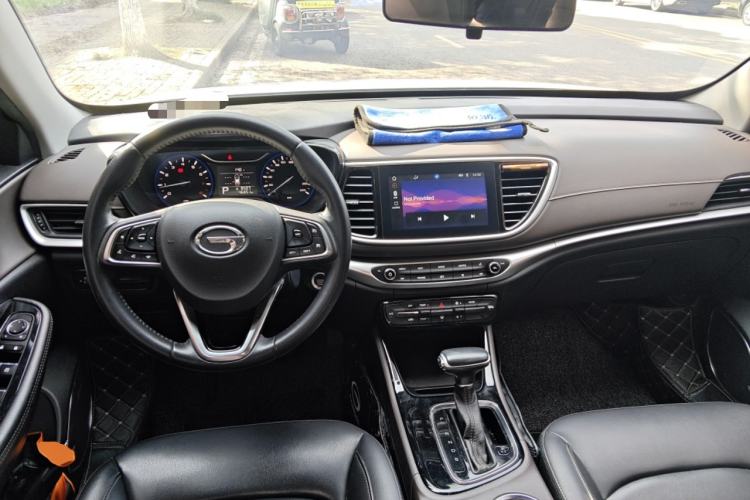 Used GAC Trumpchi GA4 2018 200T Automatic Luxury Edition Center Console
