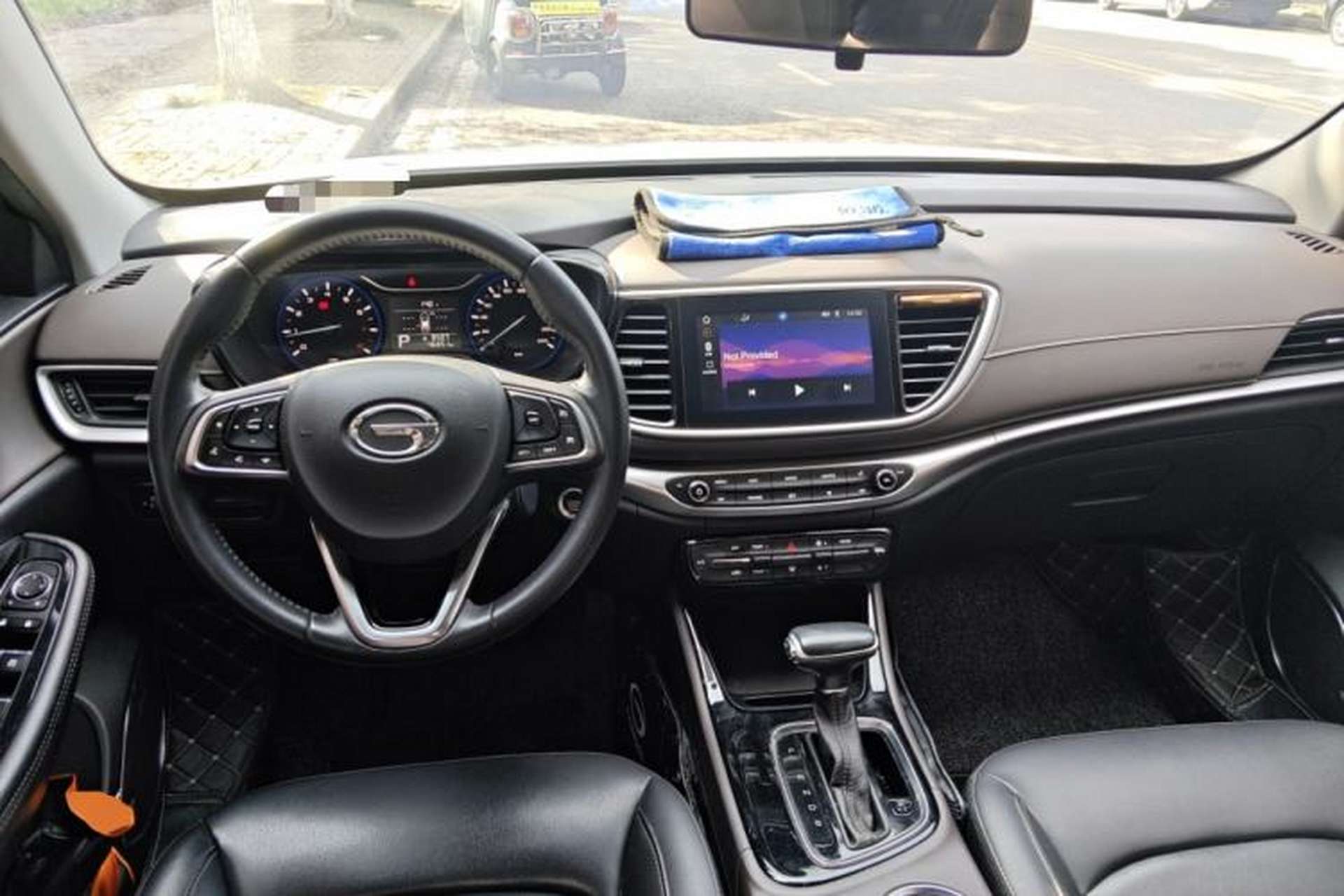 Used GAC Trumpchi GA4 2018 200T Automatic Luxury Edition Center Console