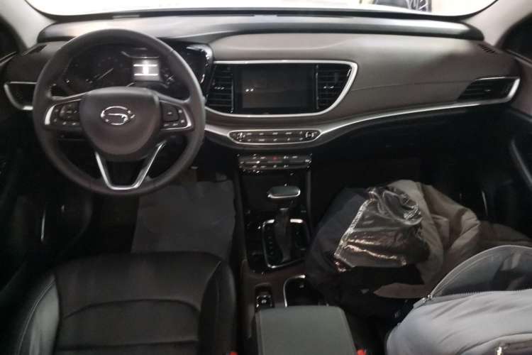 Used GAC Trumpchi GA4 2018 200T Automatic Luxury Edition Center Console
