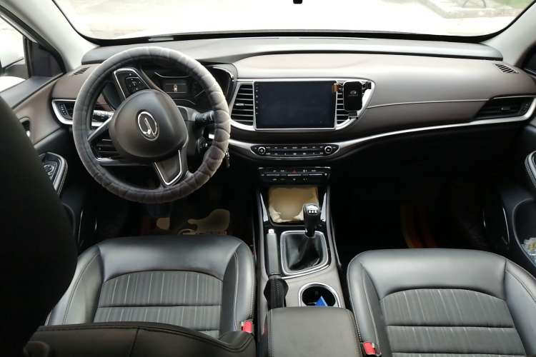 Used GAC Trumpchi GA4 2018 150N Manual Elite Edition Center Console