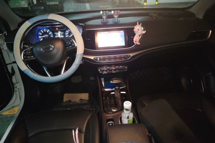 Used GAC Trumpchi GA4 2018 200T Automatic Luxury Edition Center Console