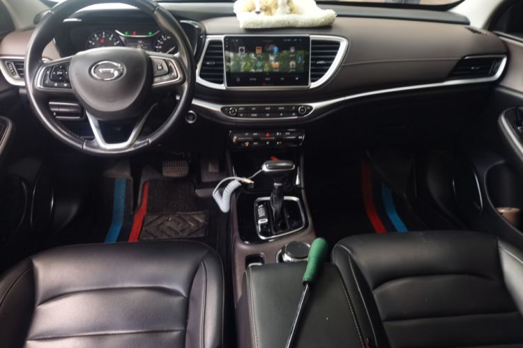 Used GAC Trumpchi GA4 2018 200T Automatic Luxury Edition Center Console