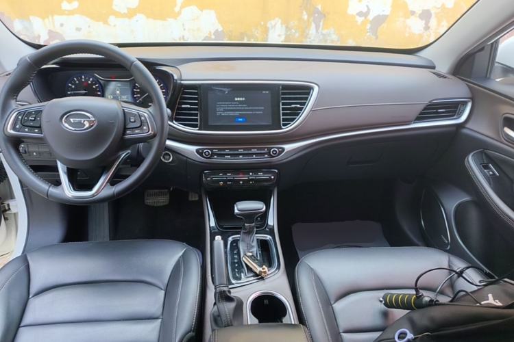Used GAC Trumpchi GA4 2018 150N Automatic Luxury Edition Center Console