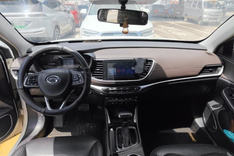 Used GAC Trumpchi GA4 2018 150N Automatic Luxury Edition Center Console