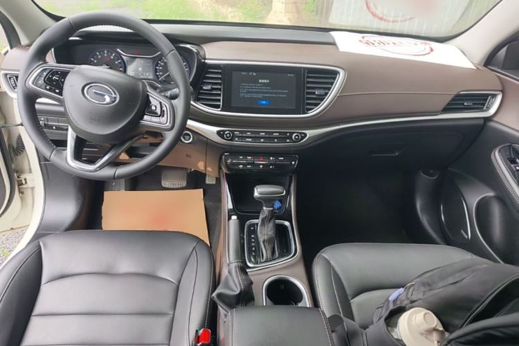 Used GAC Trumpchi GA4 2018 150N Automatic Luxury Edition Center Console