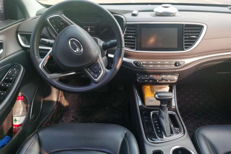 Used GAC Trumpchi GA4 2018 200T Automatic Luxury Edition Center Console
