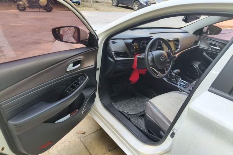 Used GAC Trumpchi GA4 2018 200T Automatic Luxury Edition Driver Seat