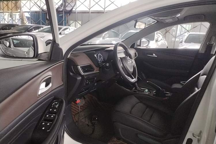 Used GAC Trumpchi GA4 2018 150N Automatic Luxury Edition Driver Seat