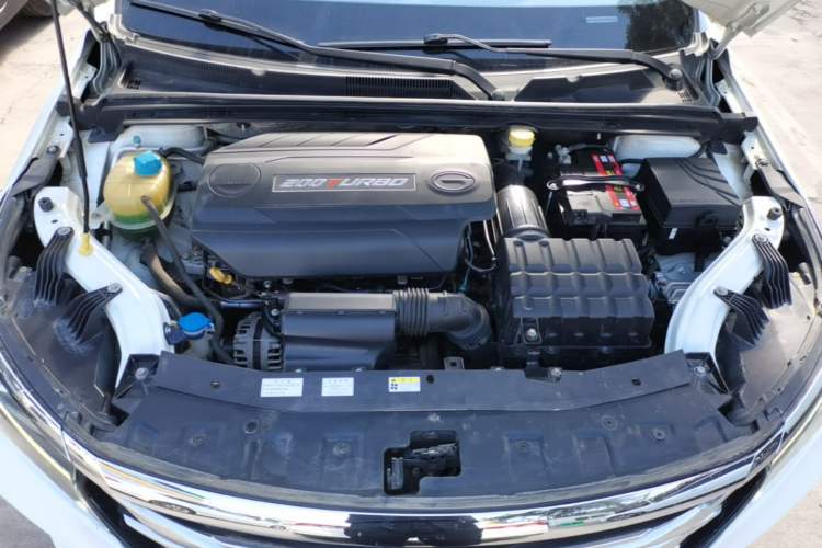 Used GAC Trumpchi GA4 2018 200T Automatic Luxury Edition Engine Bay