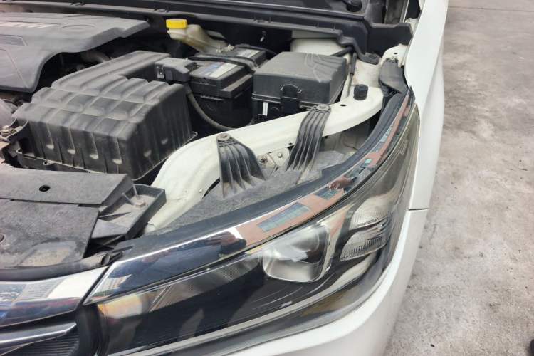 Used GAC Trumpchi GA4 2018 150N Automatic Luxury Edition Engine Bay Left