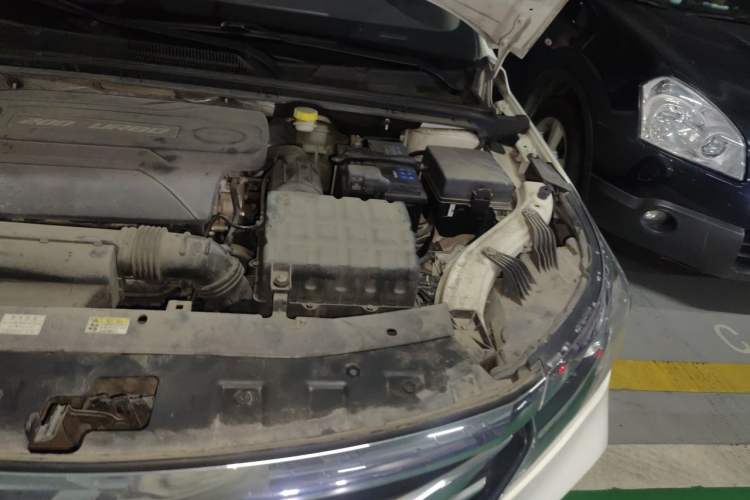 Used GAC Trumpchi GA4 2018 200T Automatic Luxury Edition Engine Bay Left