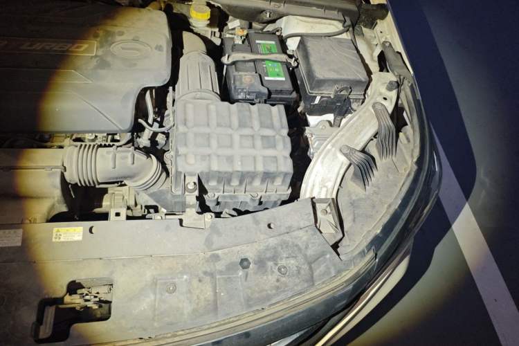 Used GAC Trumpchi GA4 2018 200T Automatic Luxury Edition Engine Bay Left