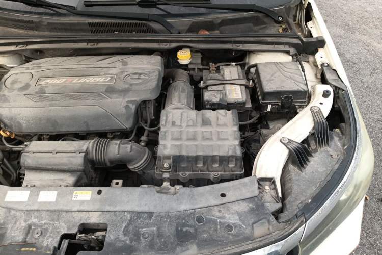 Used GAC Trumpchi GA4 2018 200T Automatic Prestige Edition Engine Bay Left
