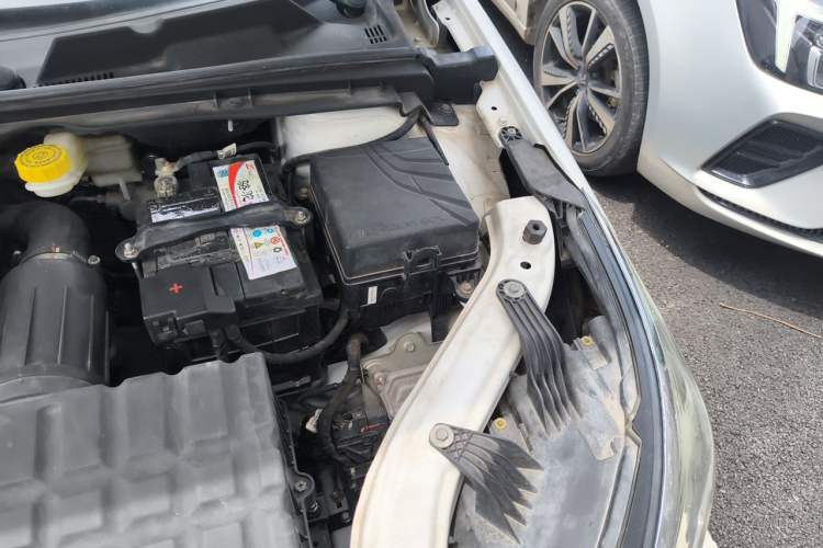 Used GAC Trumpchi GA4 2018 200T Automatic Luxury Edition Engine Bay Left