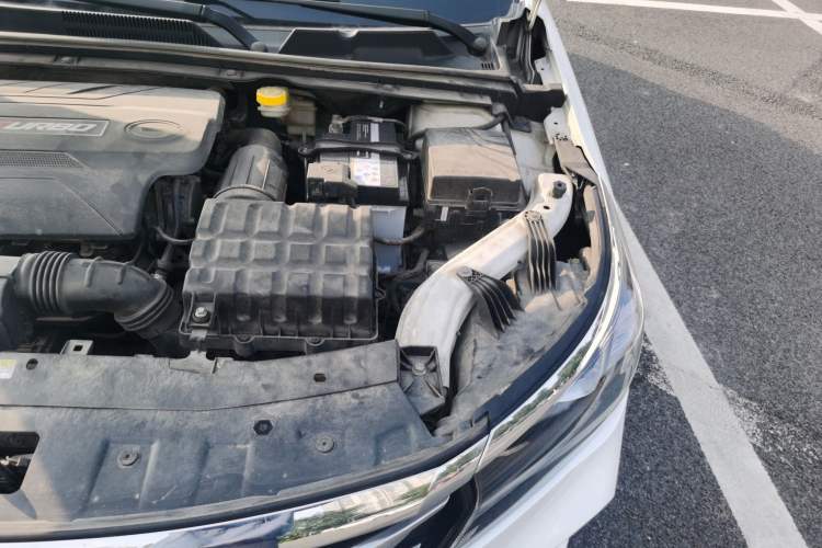 Used GAC Trumpchi GA4 2018 200T Automatic Luxury Edition Engine Bay Left