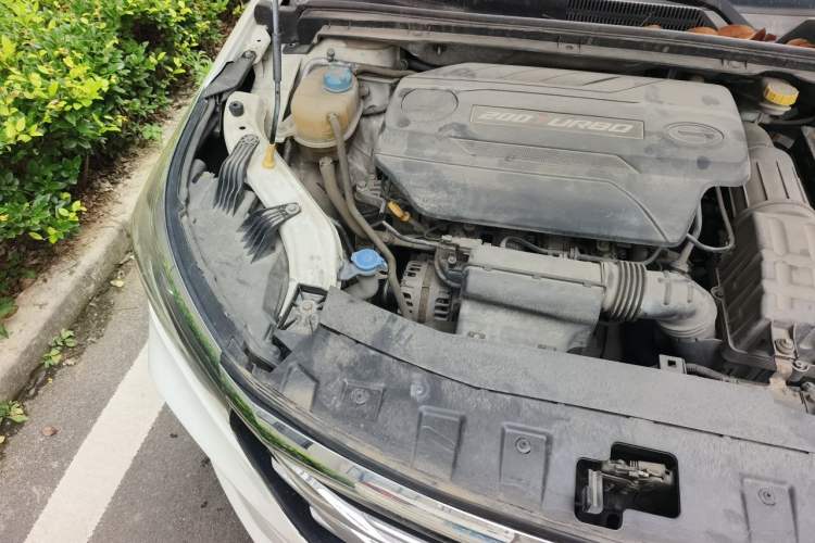 Used GAC Trumpchi GA4 2018 200T Manual Luxury Edition Engine Bay Right