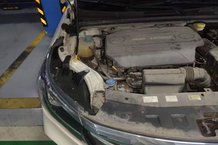 Used GAC Trumpchi GA4 2018 200T Automatic Luxury Edition Engine Bay Right