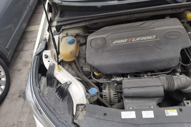 Used GAC Trumpchi GA4 2018 200T Automatic Luxury Edition Engine Bay Right