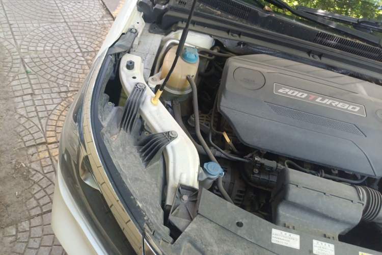 Used GAC Trumpchi GA4 2018 200T Automatic Luxury Edition Engine Bay Right