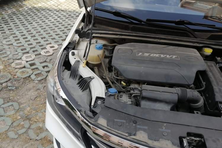 Used GAC Trumpchi GA4 2018 150N Manual Elite Edition Engine Bay Right