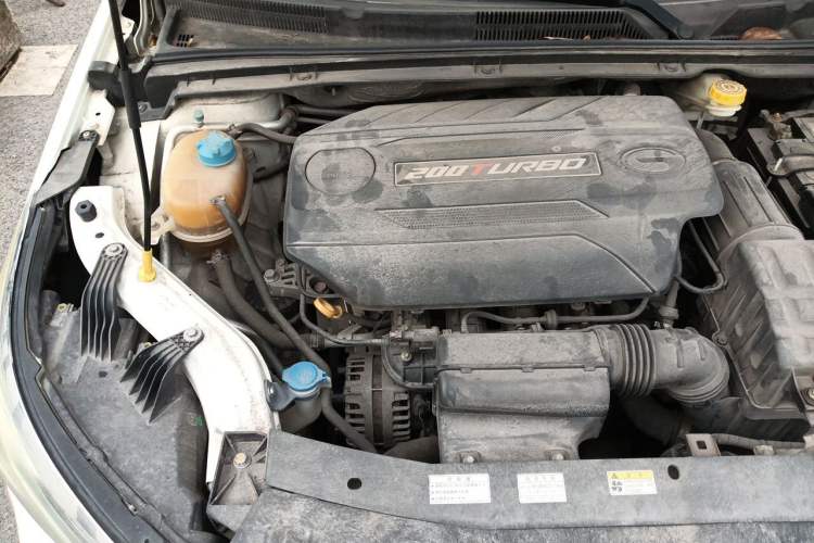 Used GAC Trumpchi GA4 2018 200T Automatic Prestige Edition Engine Bay Right