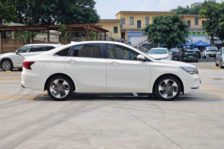 Used GAC Trumpchi GA4 2018 200T Automatic Luxury Edition Exterior 9