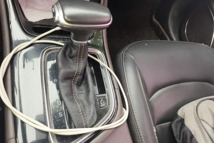 Used GAC Trumpchi GA4 2018 200T Automatic Luxury Edition Gear Lever