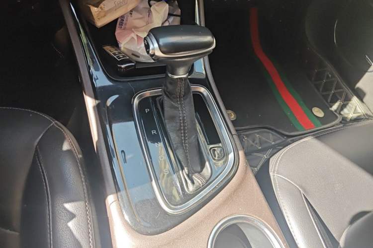 Used GAC Trumpchi GA4 2018 200T Automatic Luxury Edition Gear Lever