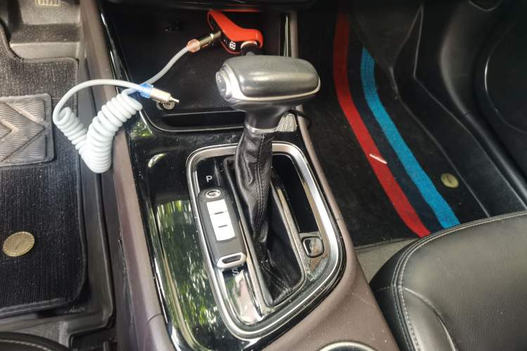 Used GAC Trumpchi GA4 2018 200T Automatic Luxury Edition Gear Lever