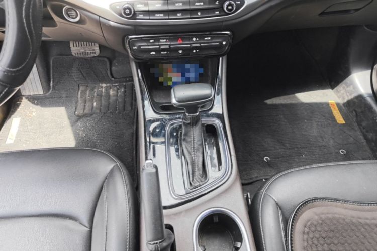 Used GAC Trumpchi GA4 2018 150N Automatic Luxury Edition Gear Lever