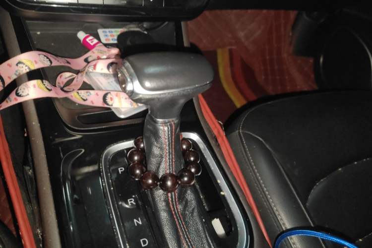 Used GAC Trumpchi GA4 2018 200T Automatic Luxury Edition Gear Lever