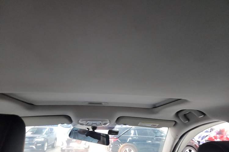Used GAC Trumpchi GA4 2018 200T Manual Luxury Edition Headliner
